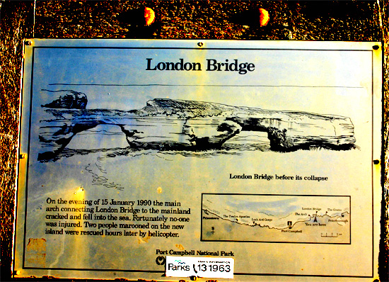 London Bridge - Port Campbell National Park